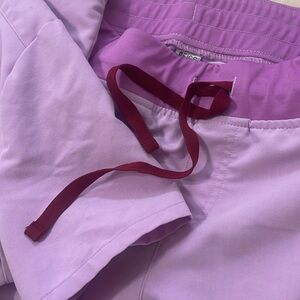 purple FIGS size M
